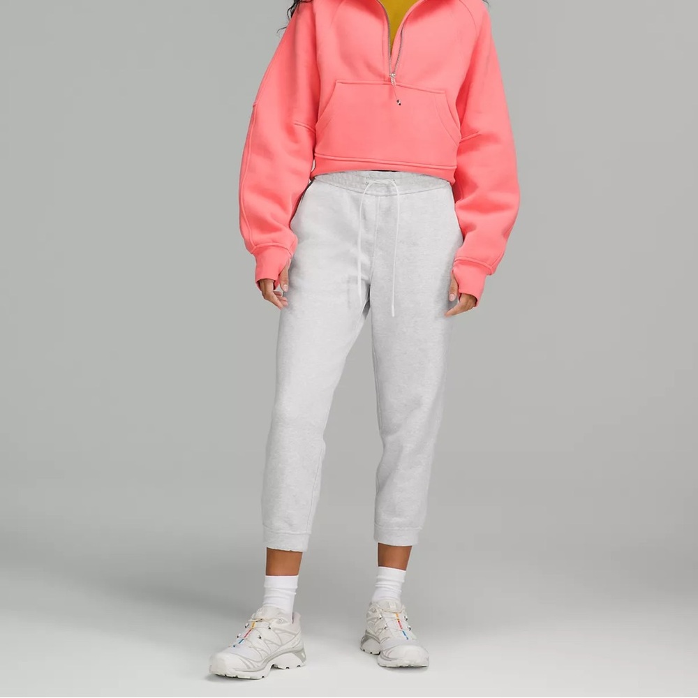 Lululemon Athletica Loungeful High-Rise Cropped Jogger - Picture 4 of 7
